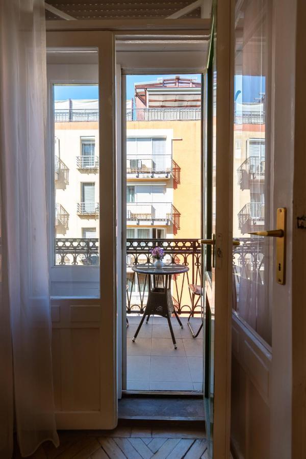 Garys Bright And Spacious Two Bedroom Flat Near Danube Budapest Kültér fotó
