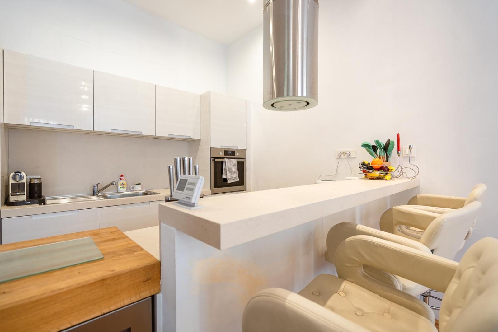 Garys Bright And Spacious Two Bedroom Flat Near Danube Budapest Kültér fotó